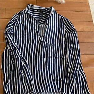 BRAND NEW BLOUSE size XS